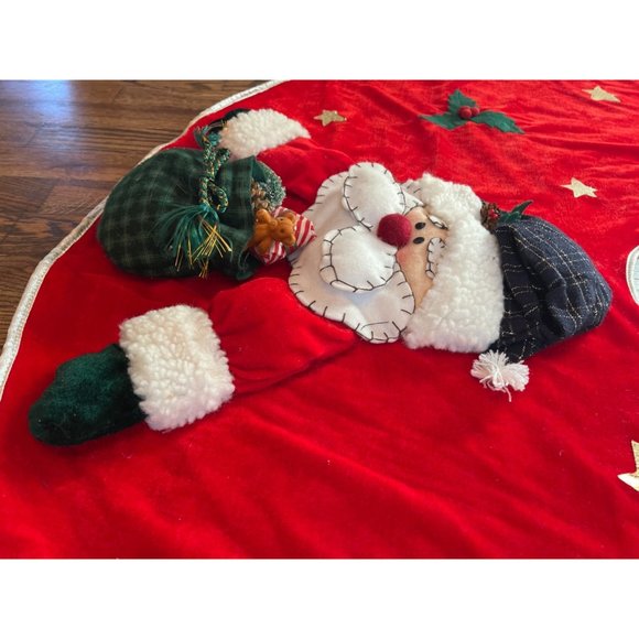 Vtg Retro Christmas Tree Skirt 3D Handmade Velvet Santa Presents Holly - Picture 3 of 6